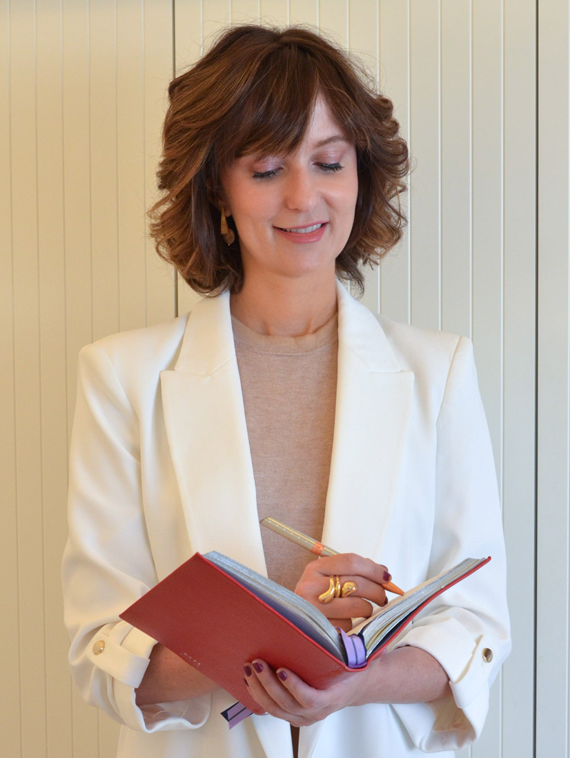 Foto da Dra. Maria Cecília B. Carneiro